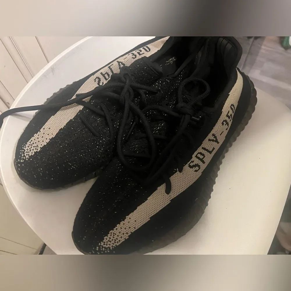Adidas Yeezy Boost 350 V2 Low Oreo BY1604 2022 Adidas Sz 12